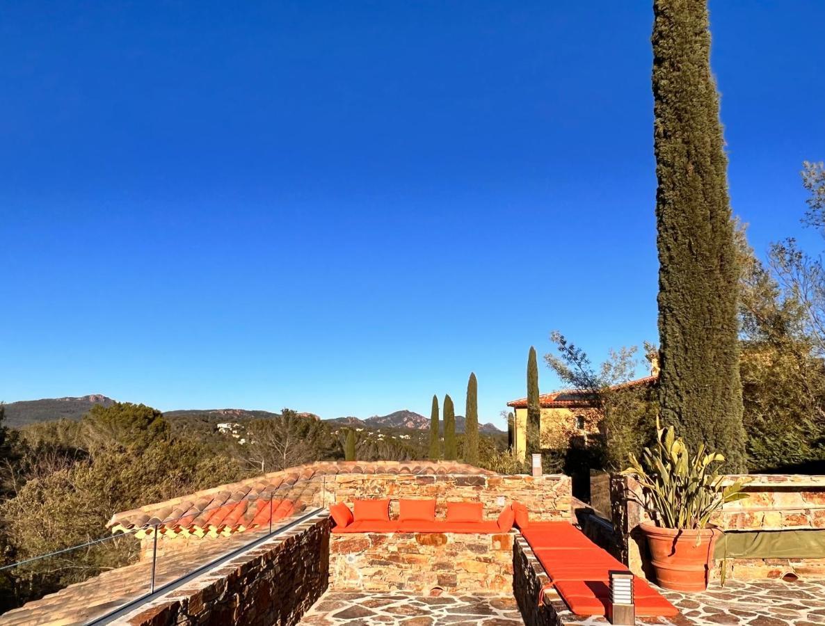 Villa Familiale Avec Vue Imprenable Saint-Raphaël エクステリア 写真