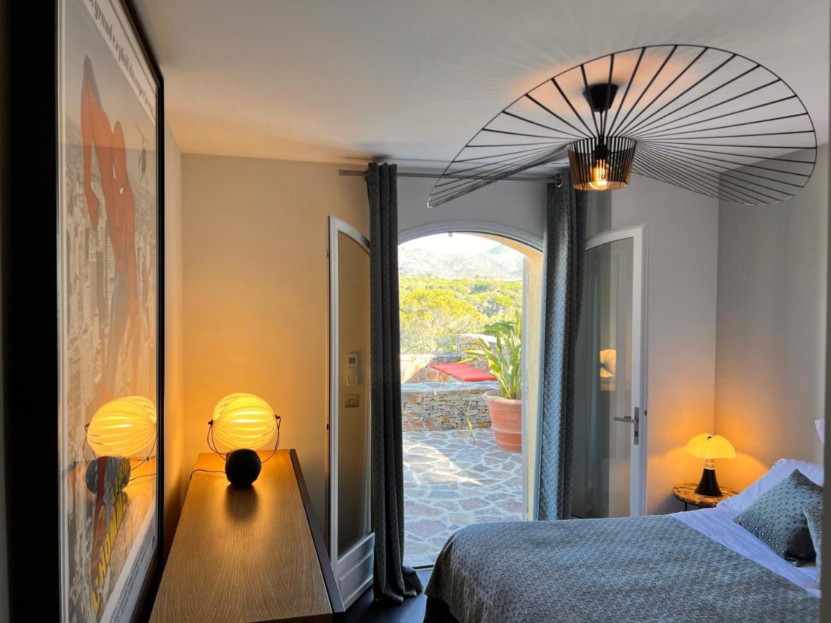 Villa Familiale Avec Vue Imprenable Saint-Raphaël エクステリア 写真
