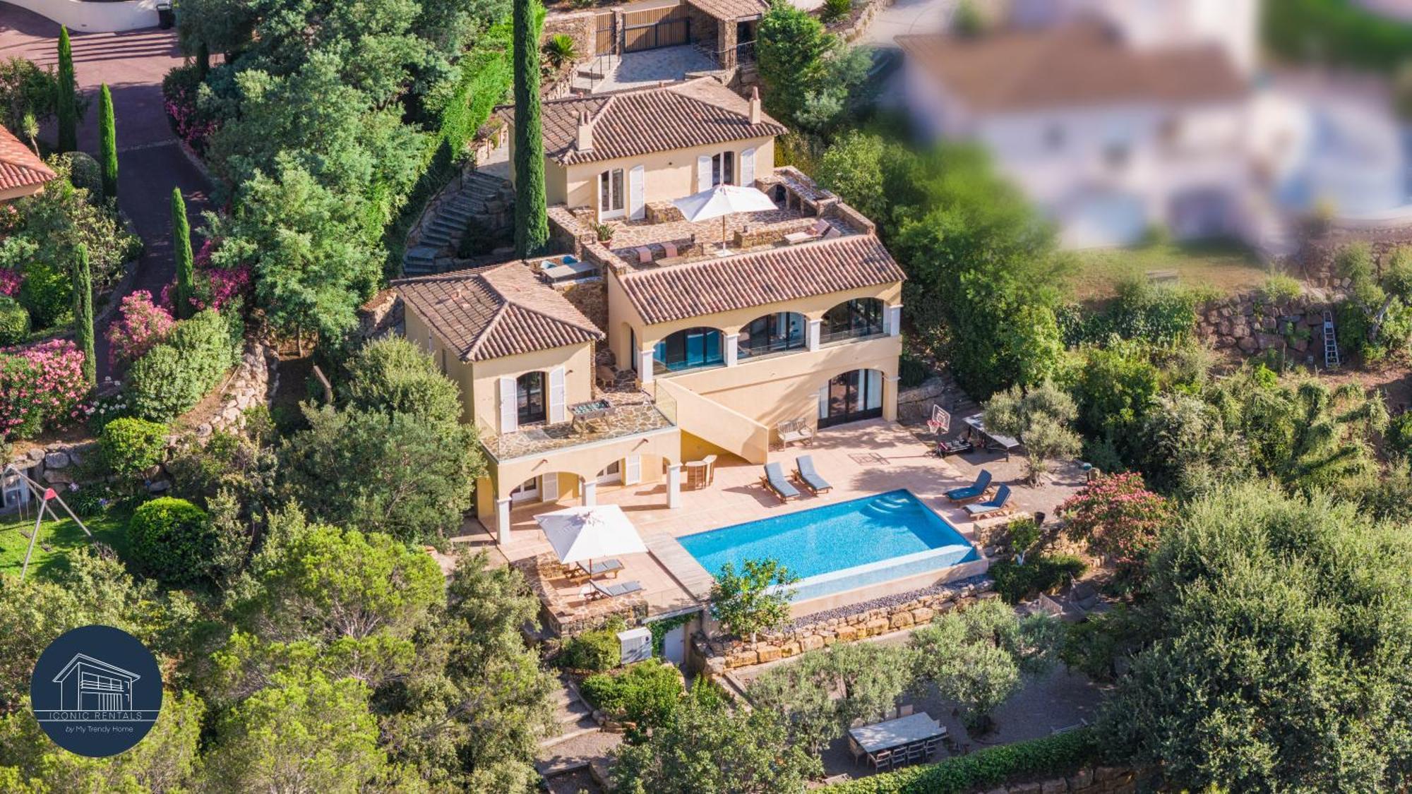 Villa Familiale Avec Vue Imprenable Saint-Raphaël エクステリア 写真