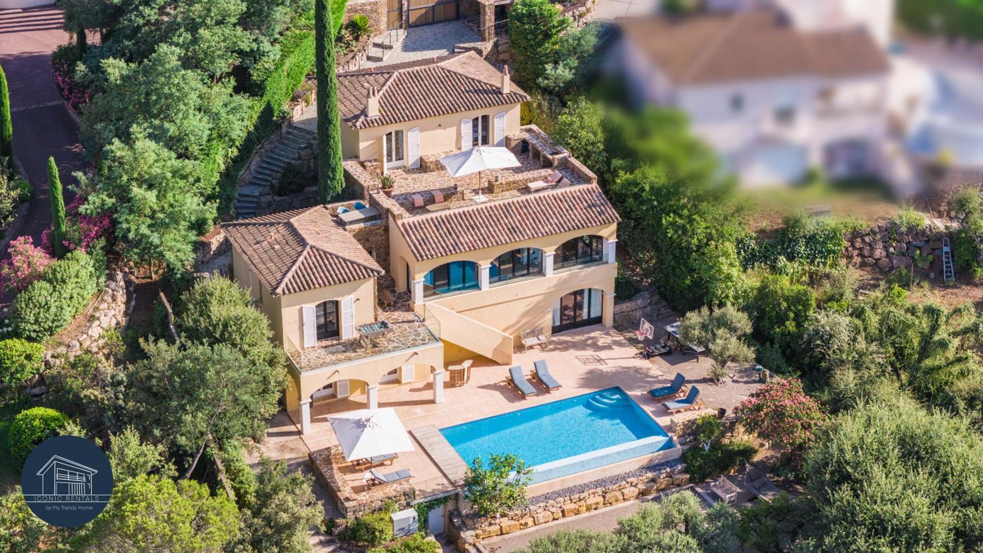 Villa Familiale Avec Vue Imprenable Saint-Raphaël エクステリア 写真