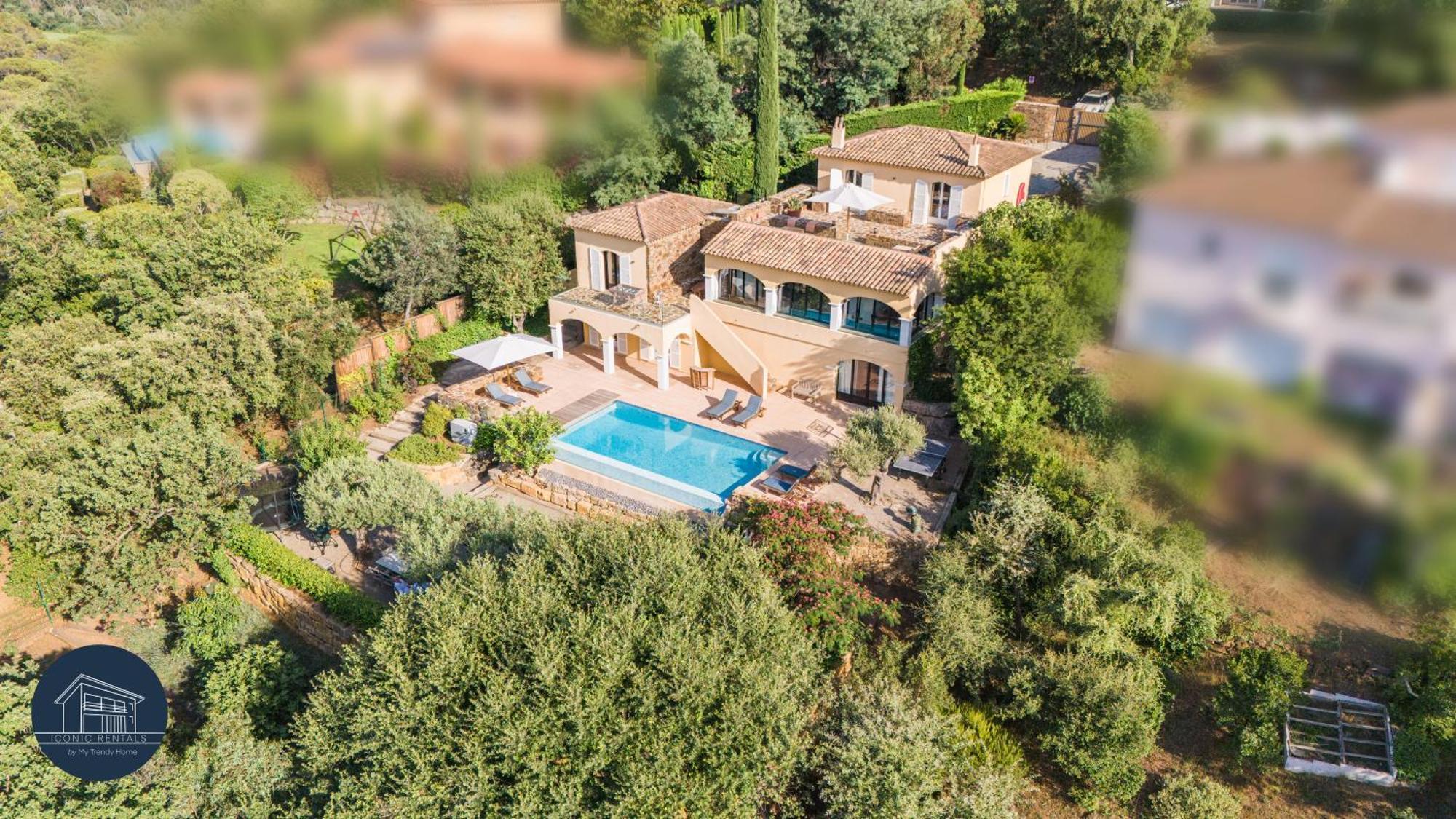 Villa Familiale Avec Vue Imprenable Saint-Raphaël エクステリア 写真